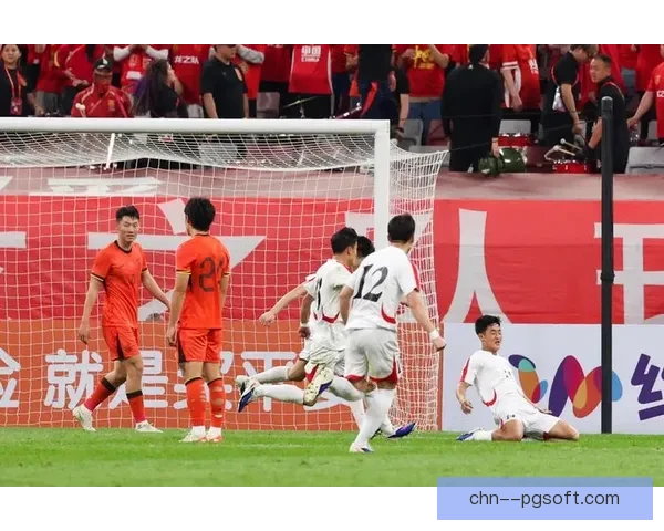 国足亚洲杯无一进球提前出局引发舆论热议